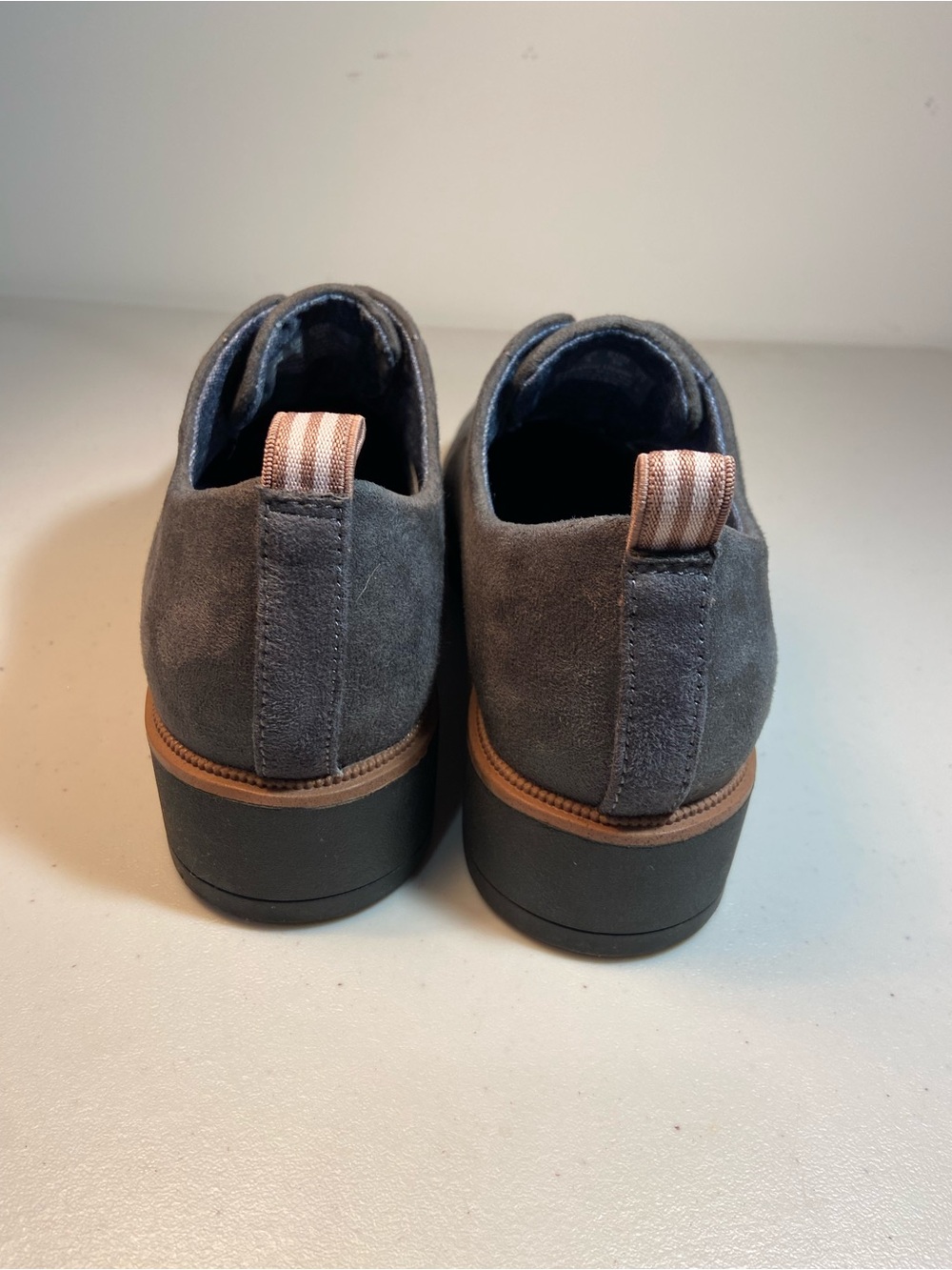 Dr. Scholl’s Gray Suede Slip-On Loafers SZ 6 - Picture 4 of 12